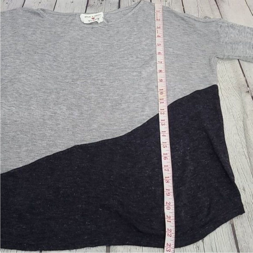 Alice and Olivia super soft long sleeved tee - Picture 8 of 9